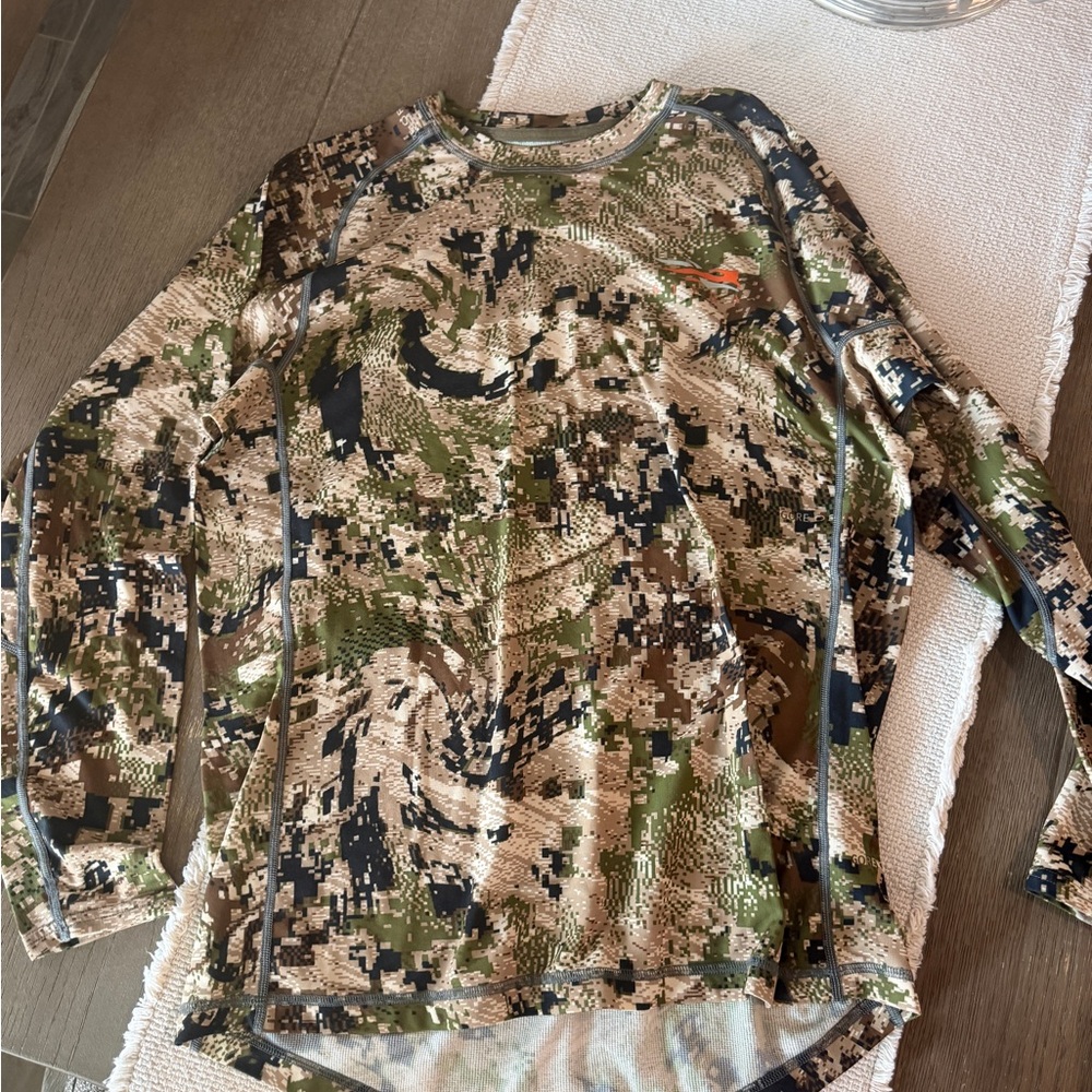 Layers Sitka Camouflage Thermal Top
